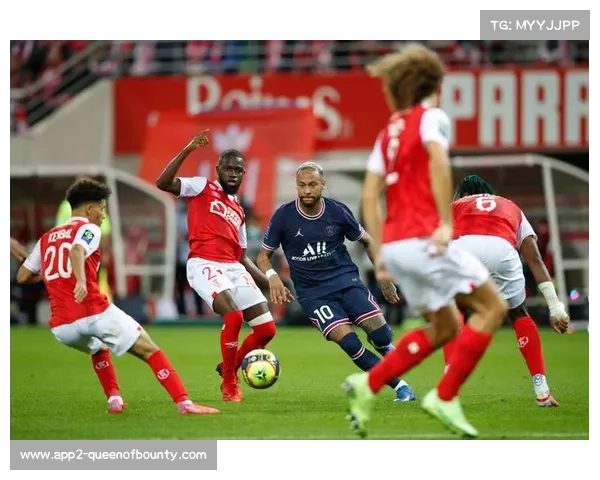 法甲新规推出VAR裁判实时介入减少比赛中断时间提升观赛流畅度